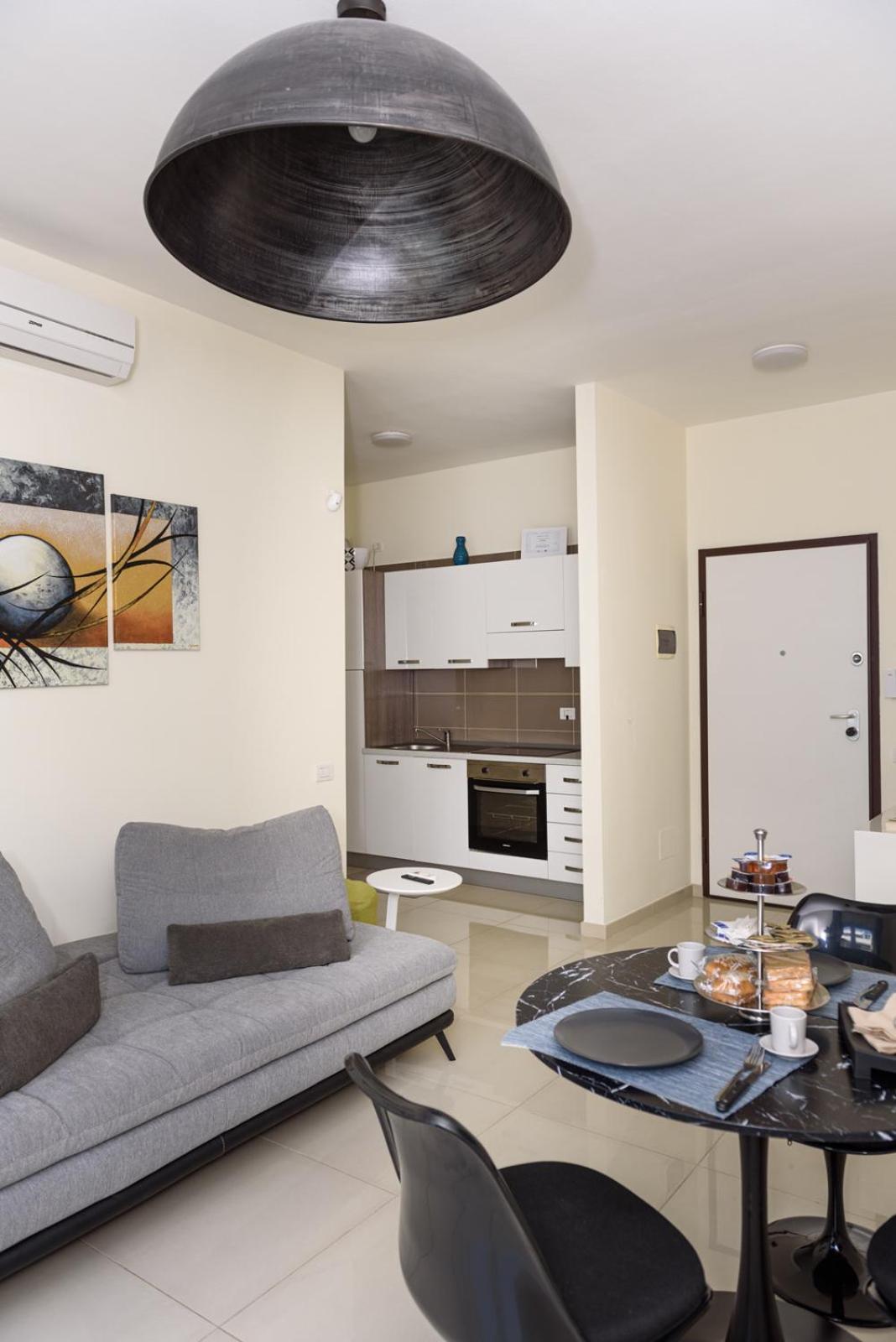 Centralflats 195 Private Apartments Μπάρι Εξωτερικό φωτογραφία